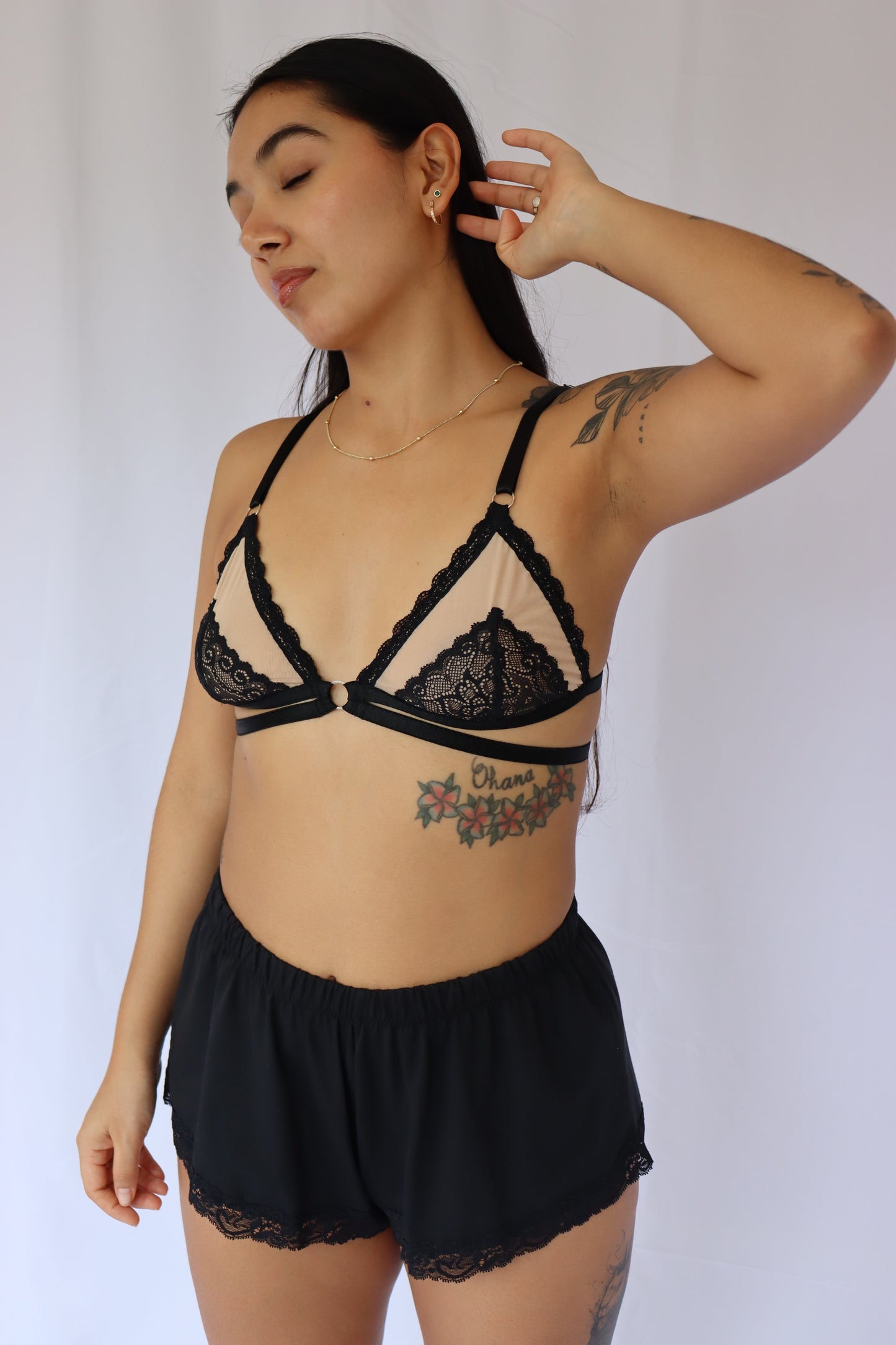 Short Valentina