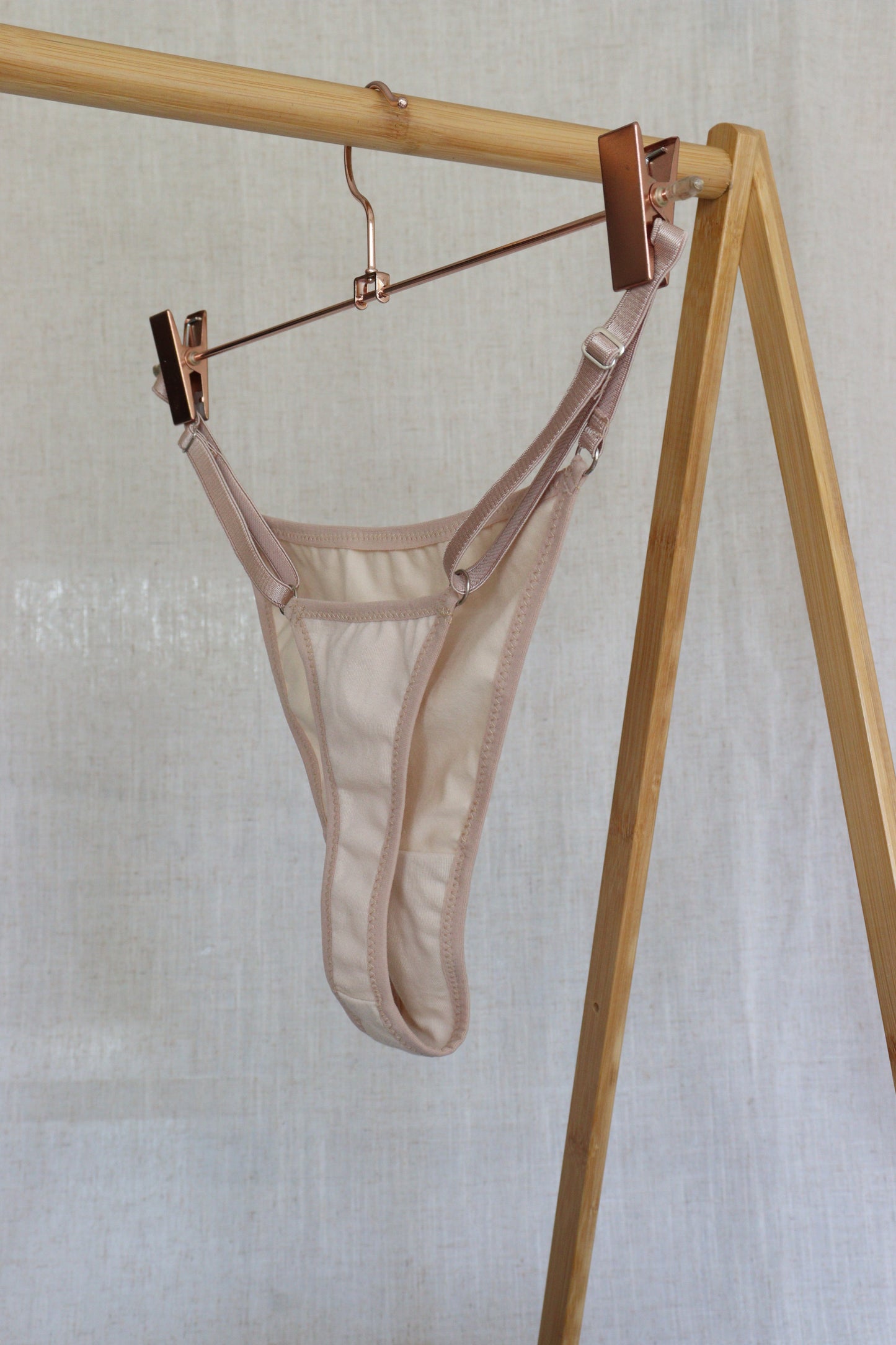 Tanga ajustable de algodón