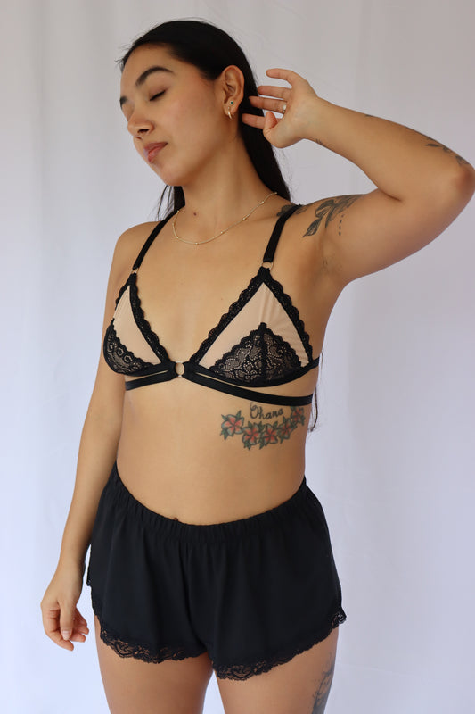 Short Valentina